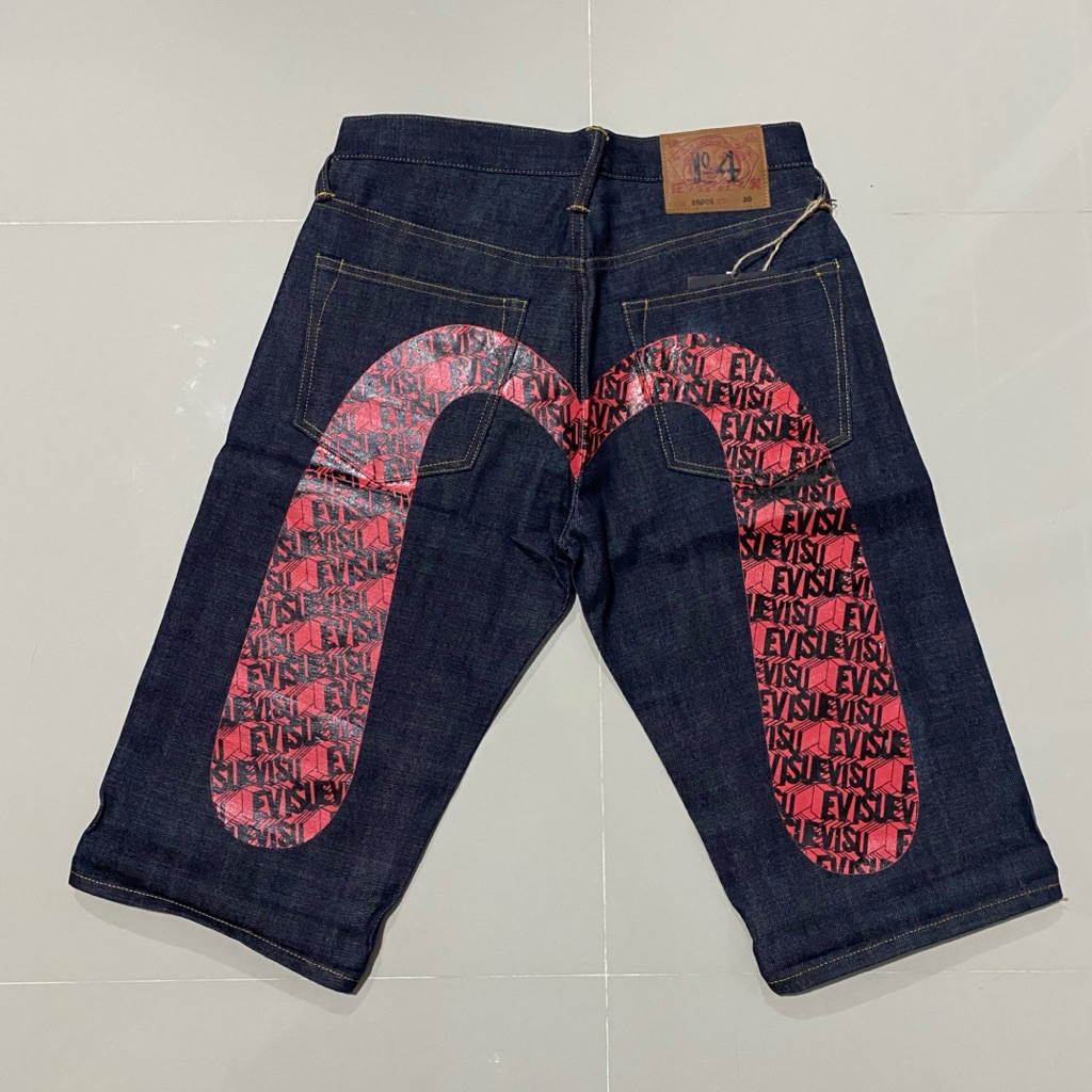 Evisu Jorts Selvedge no 4 lot 2000s 3D Alphabet Painted Daicock Short Denim Jeans
