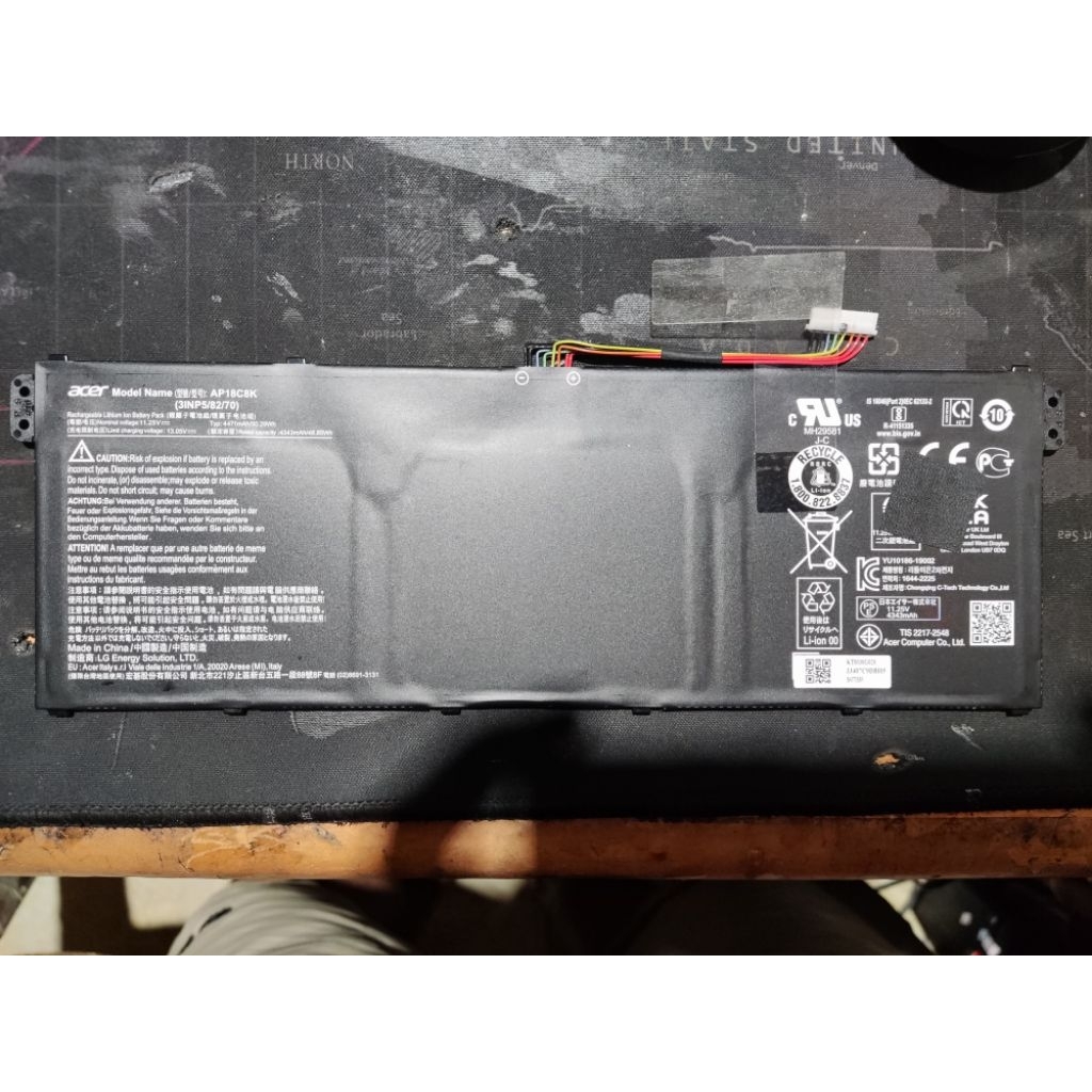 Battrai acer travelmate P214