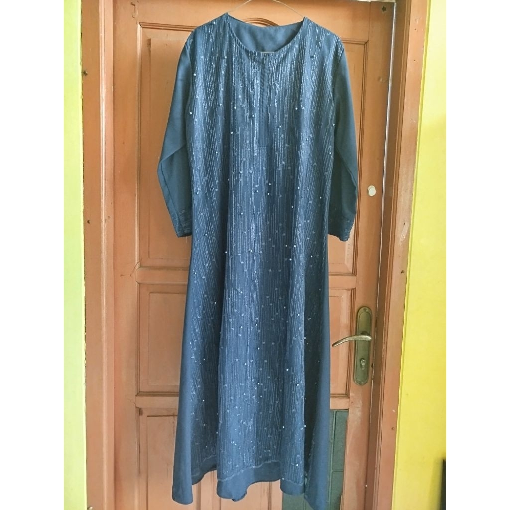 PRELOVED gamis brukat tille navy