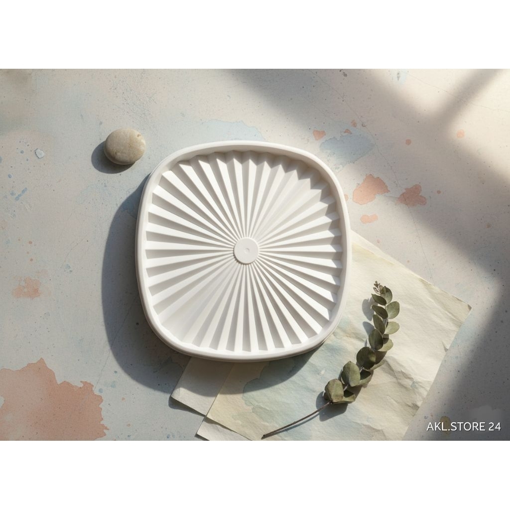 Tutup Bakul Kotak 2 Liter Tupperware Baru