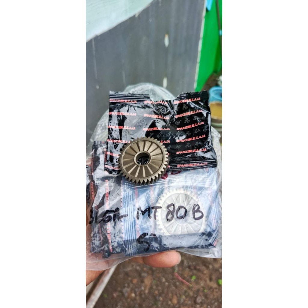 Gear Bull mesin bor makteck MT80B besar