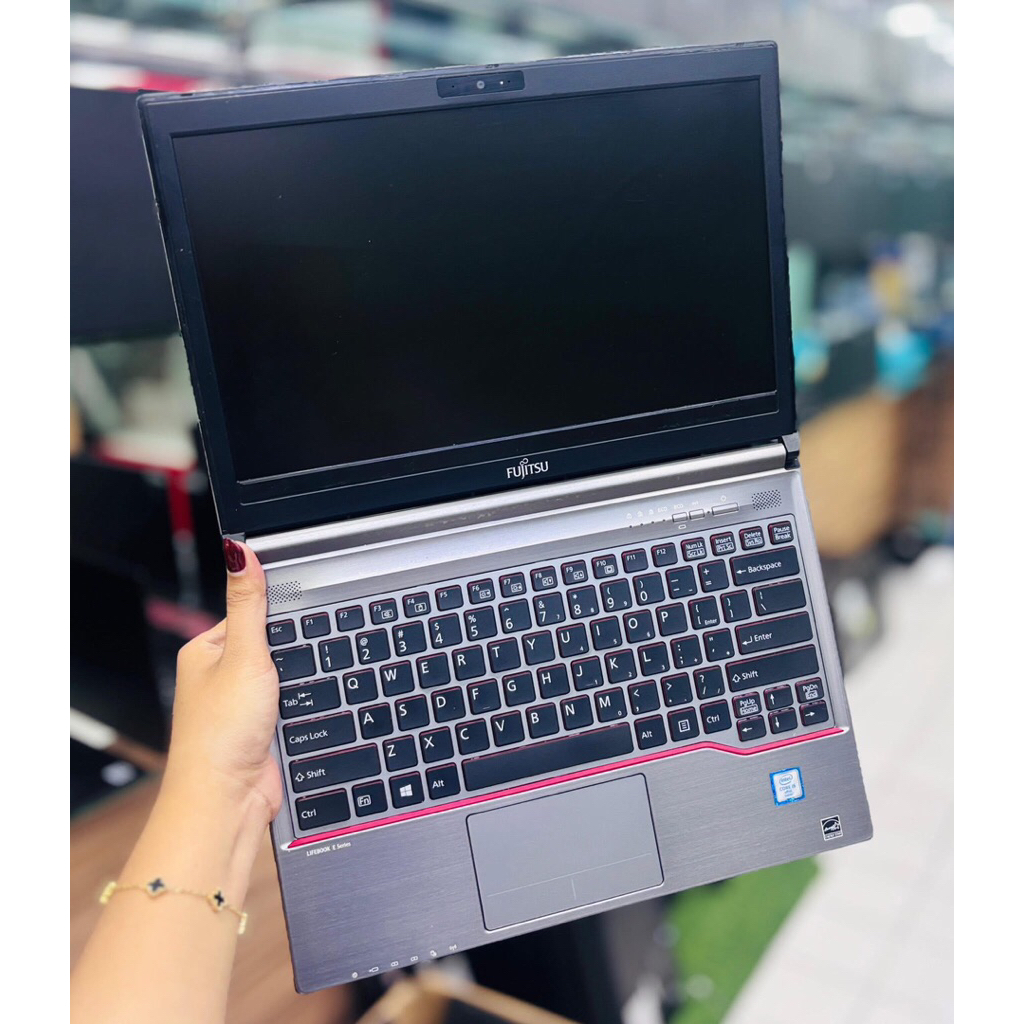 FUJITSU LifeBook E746 Core i5 Gen 6 Intel HD Graphics