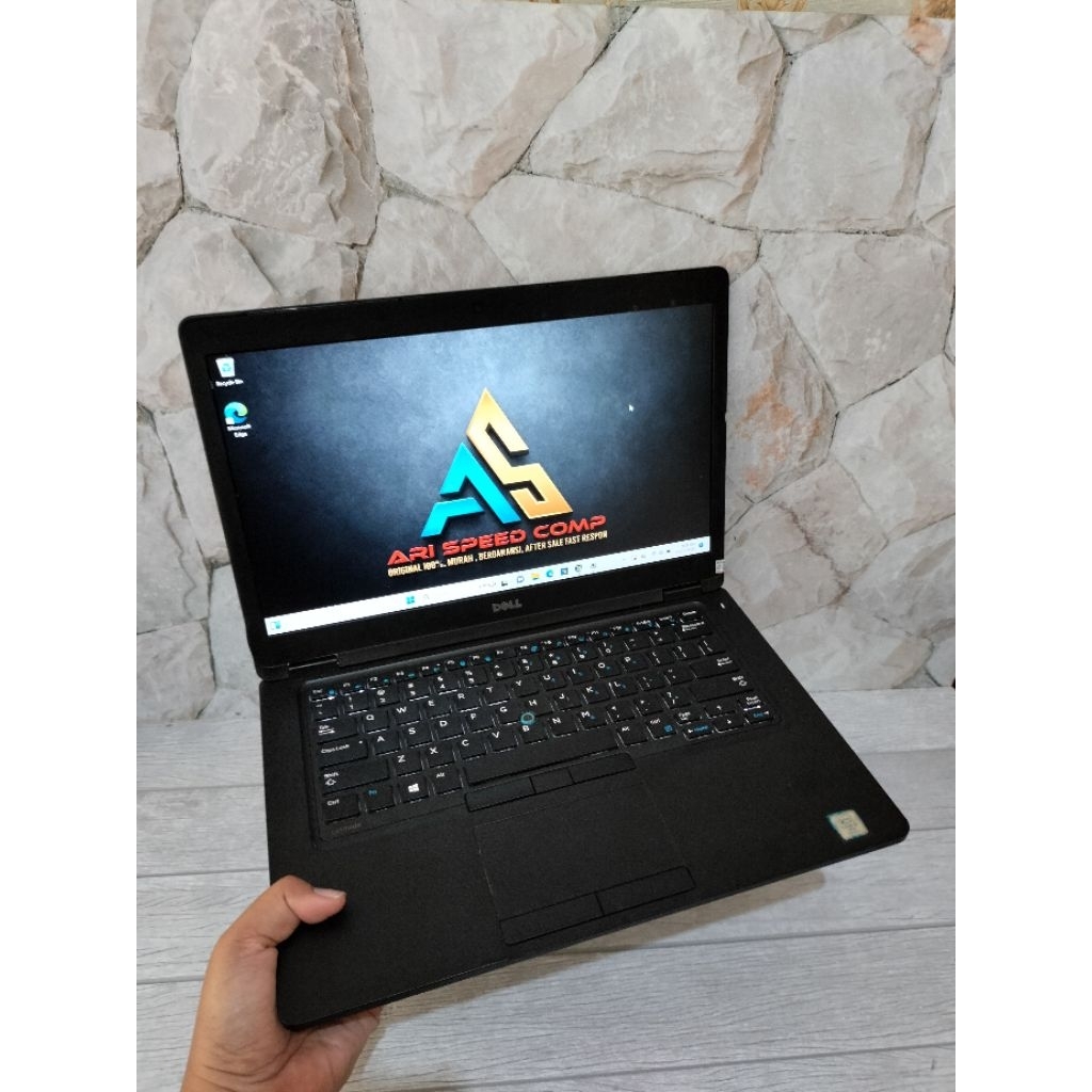 DELL LATITUDE 5480 i7-7820HQ/ 16GB RAM/ 512GB SSD/ FHD/ BACKLITE