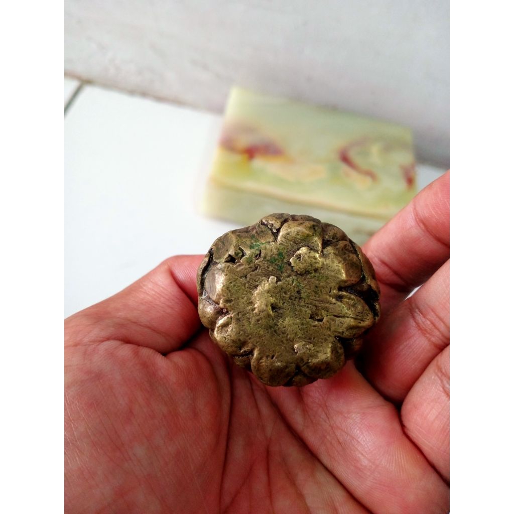 patung Kuningan dewa kuno