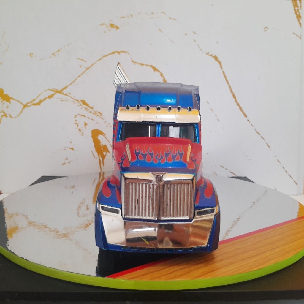 diecast miniatur mobilan Western Star 5900 XE Truck Hauler Transformers Optimus Prime 1:24 bekas jun