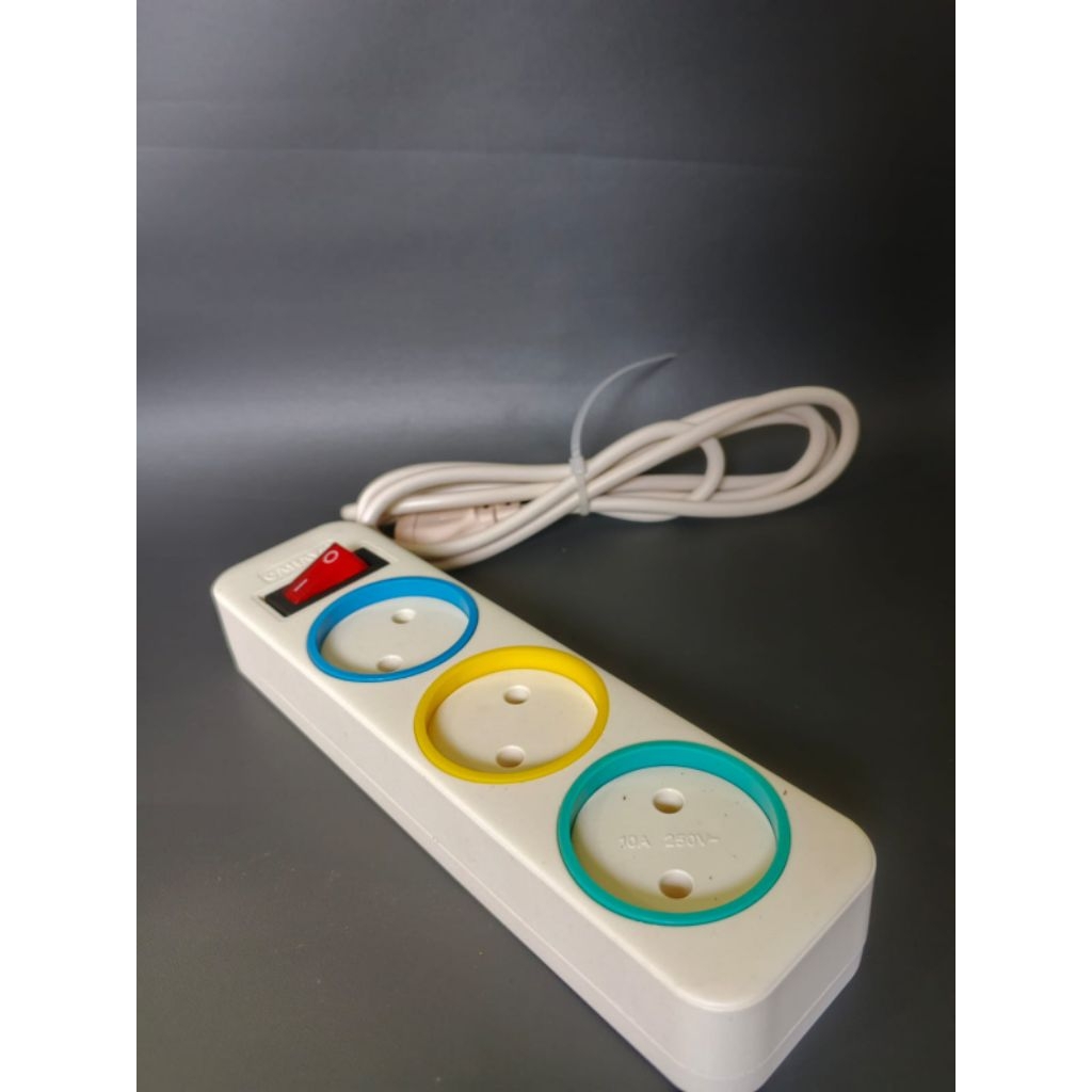 terminal colokan 3 lobang merk cahaya