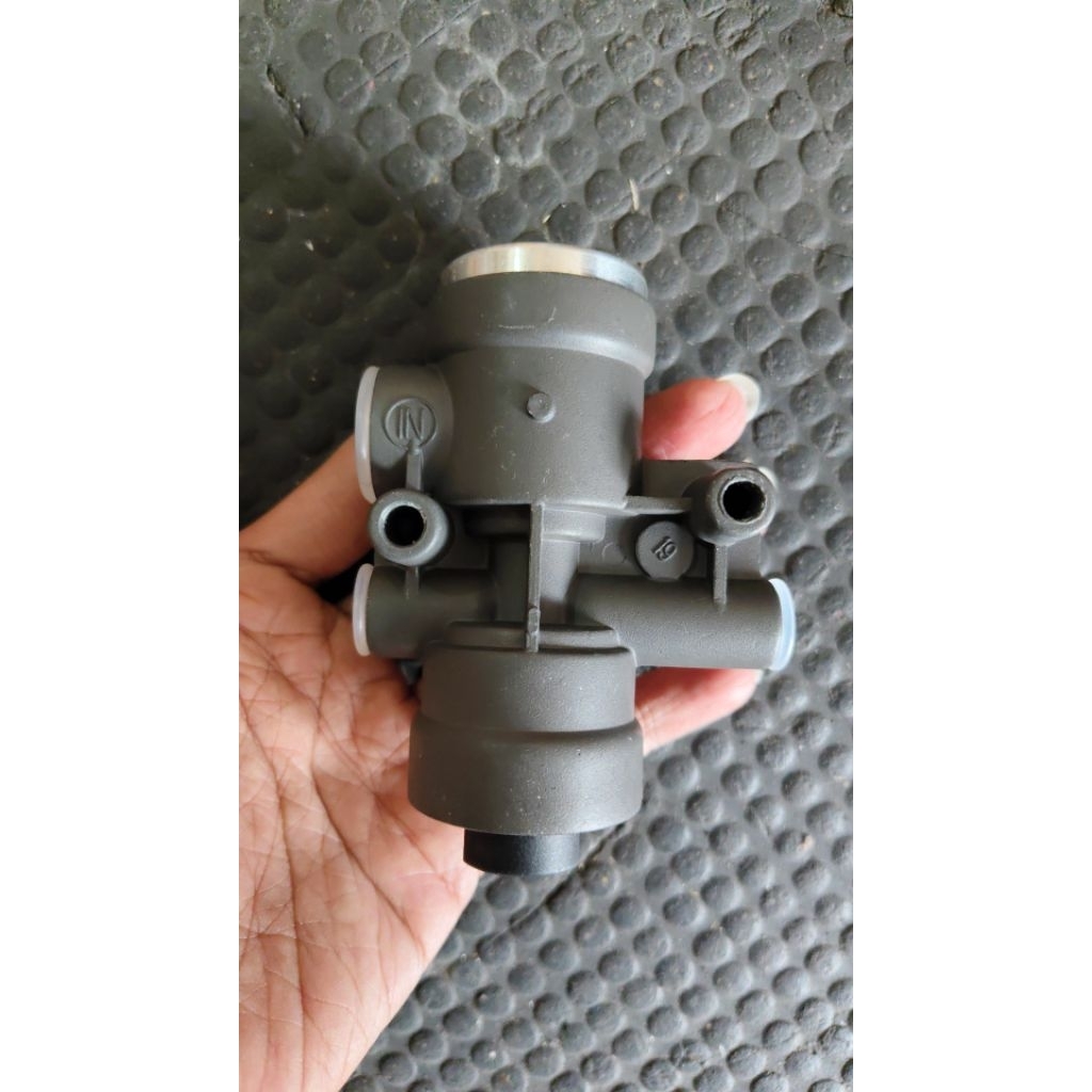 reducing valve s4158-61080