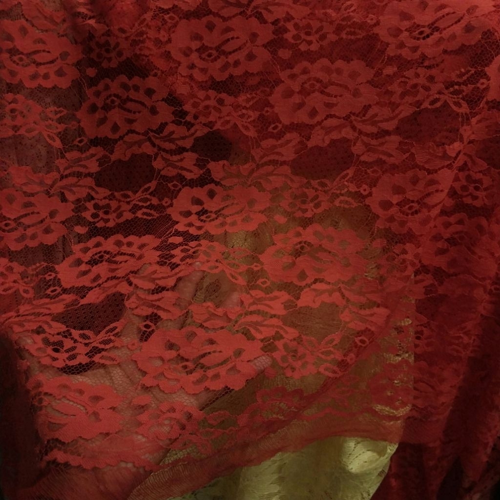 KAIN/BAHAN BRUKAT KATUN LACE/ANTIK/MOTIF BUNGA