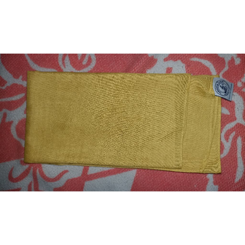 (preloved but NEW) kerudung umama voal warna mustard