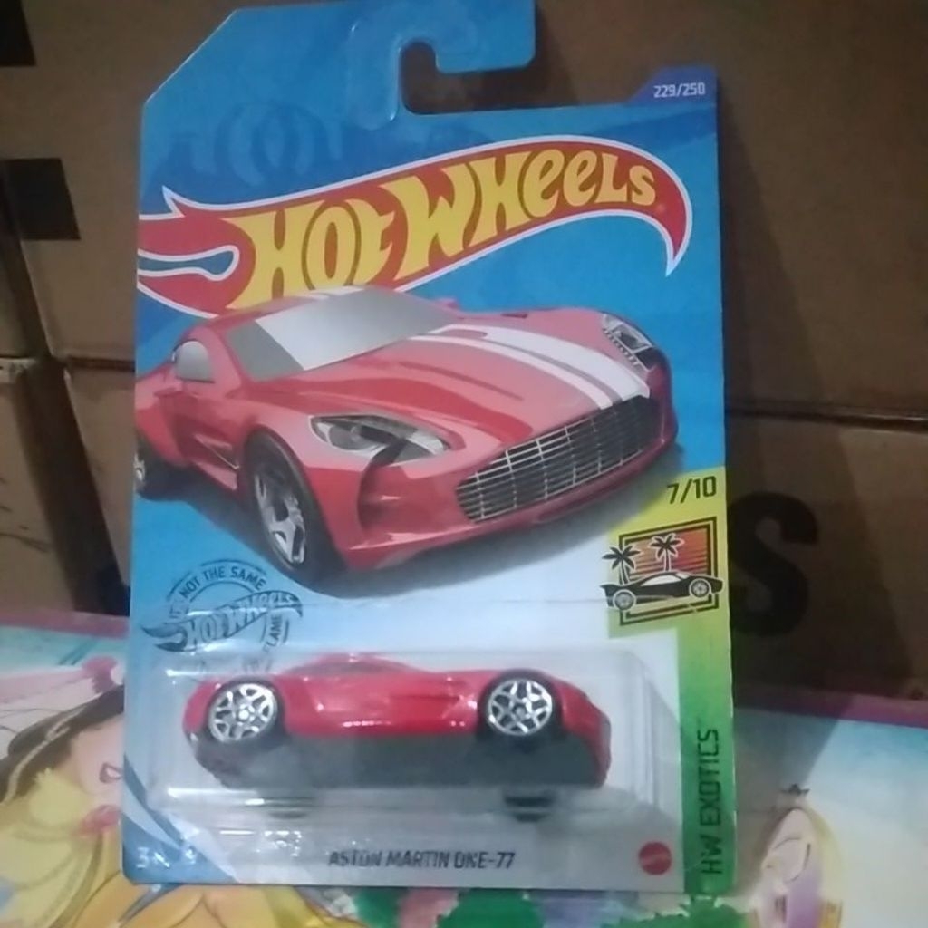 Hotwheels aston martin one-77 hw exotics model lama