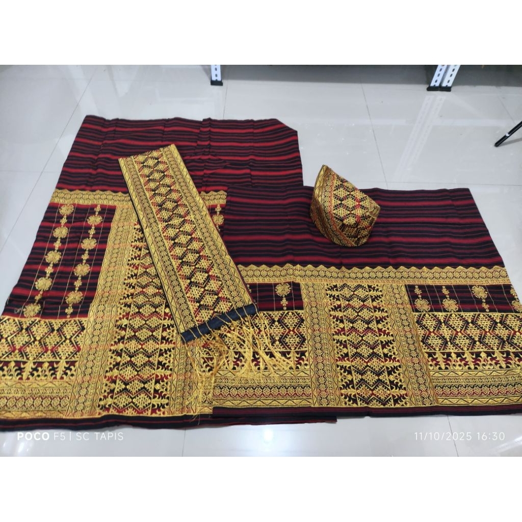 Kain bawahan sarung adat tapis lampung bordir motif songket tapis tapis lampung palembang
