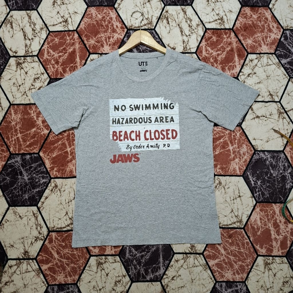 T-Shirt Jaws Universal Studio by Uniqlo