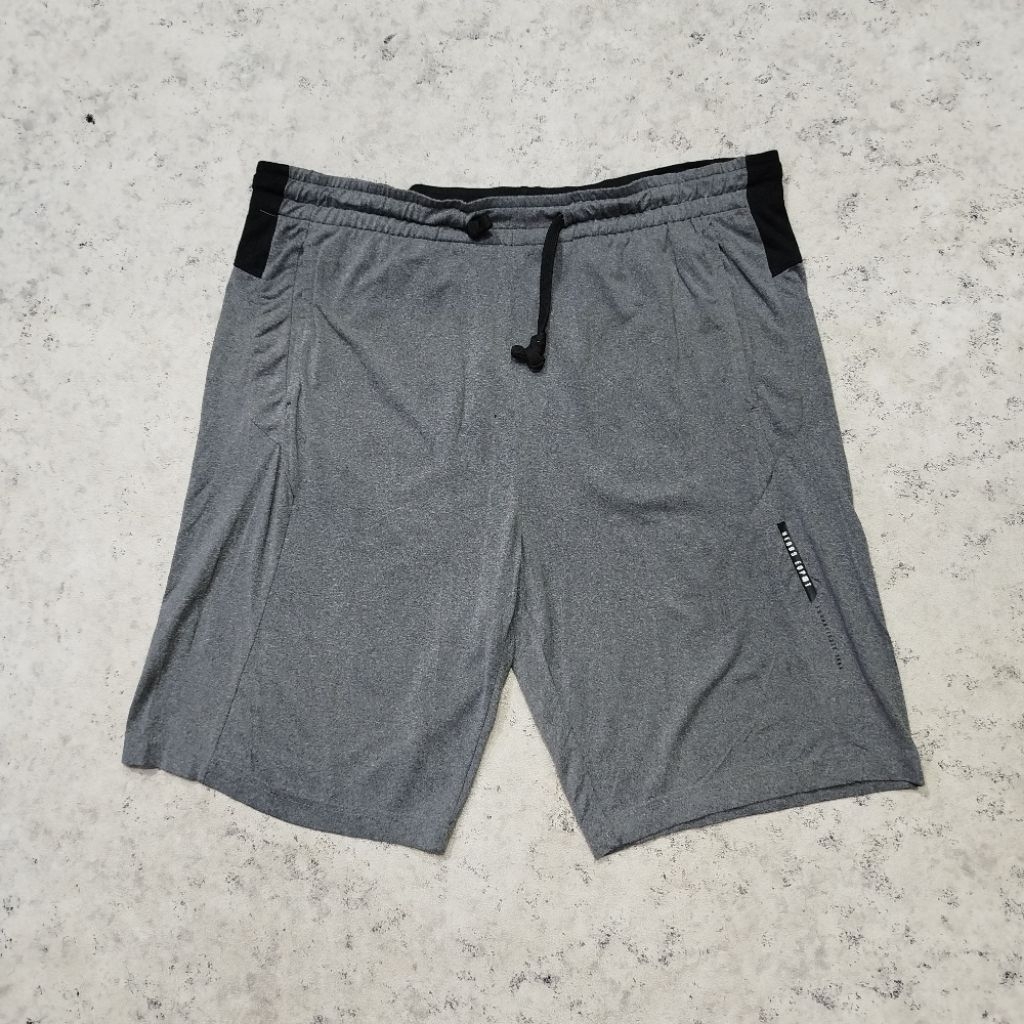 Celana pendek pria HENUS EQPMT Abu-abu Celana casual harian pinggang kolor bahan stretch melar murah