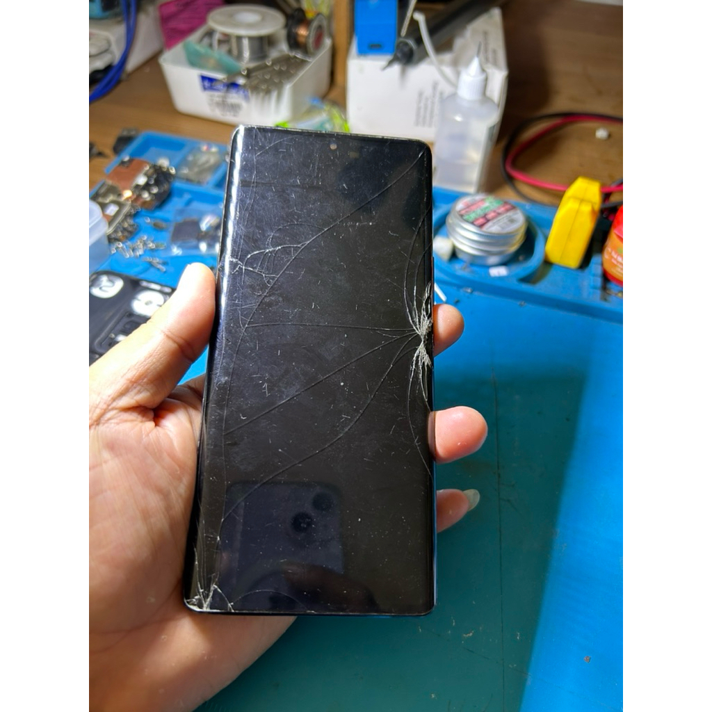 TATAKAN + LCD VIVO V27 ORIGINAL COPOTAN PECAH