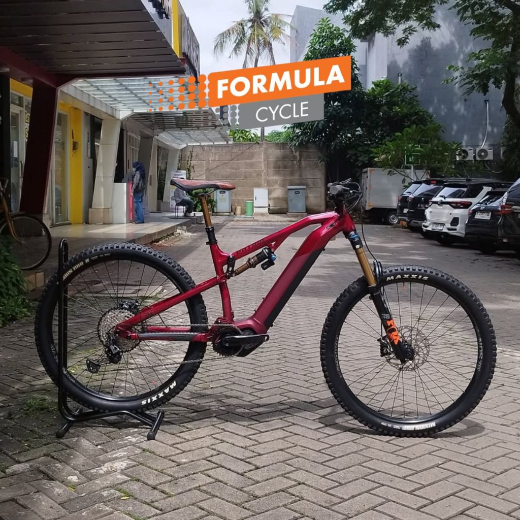 SEPEDA E-BIKE PATROL E-SIX SIZE M 29" BURGUNDY