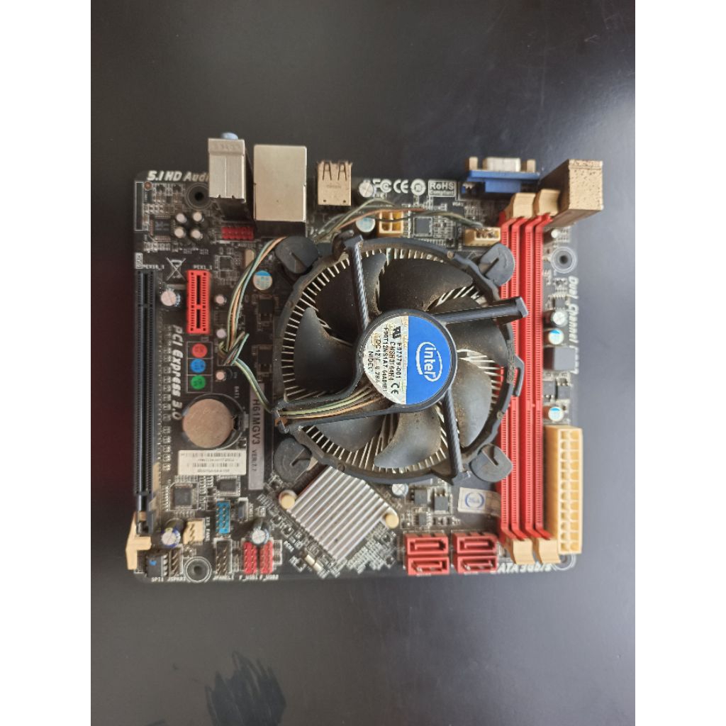 Motherboard Biostar H61 + Pentium G2030