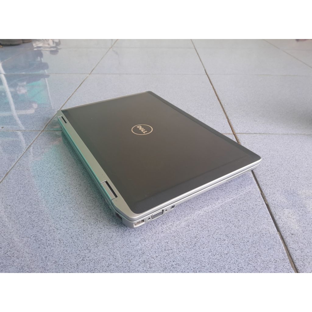 laptop DELL core i5 gen2 mulus oke siap pakai