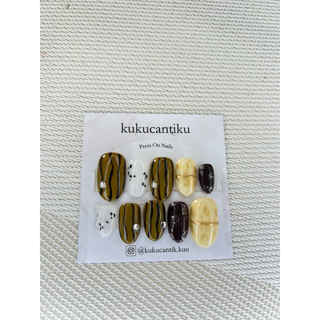 kuku palsu nail art + lem | kuku nail art lamaran | kuku palsu untuk lamaran | nails wedding hijau s