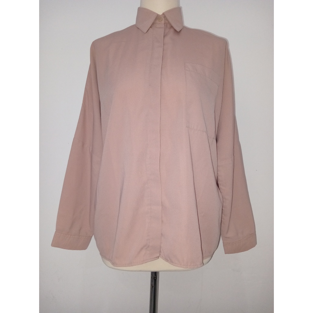 [PRELOVED] Good Atasan Wanita Kemeja Baby Pink Lengan Panjang ATK*Y One Size