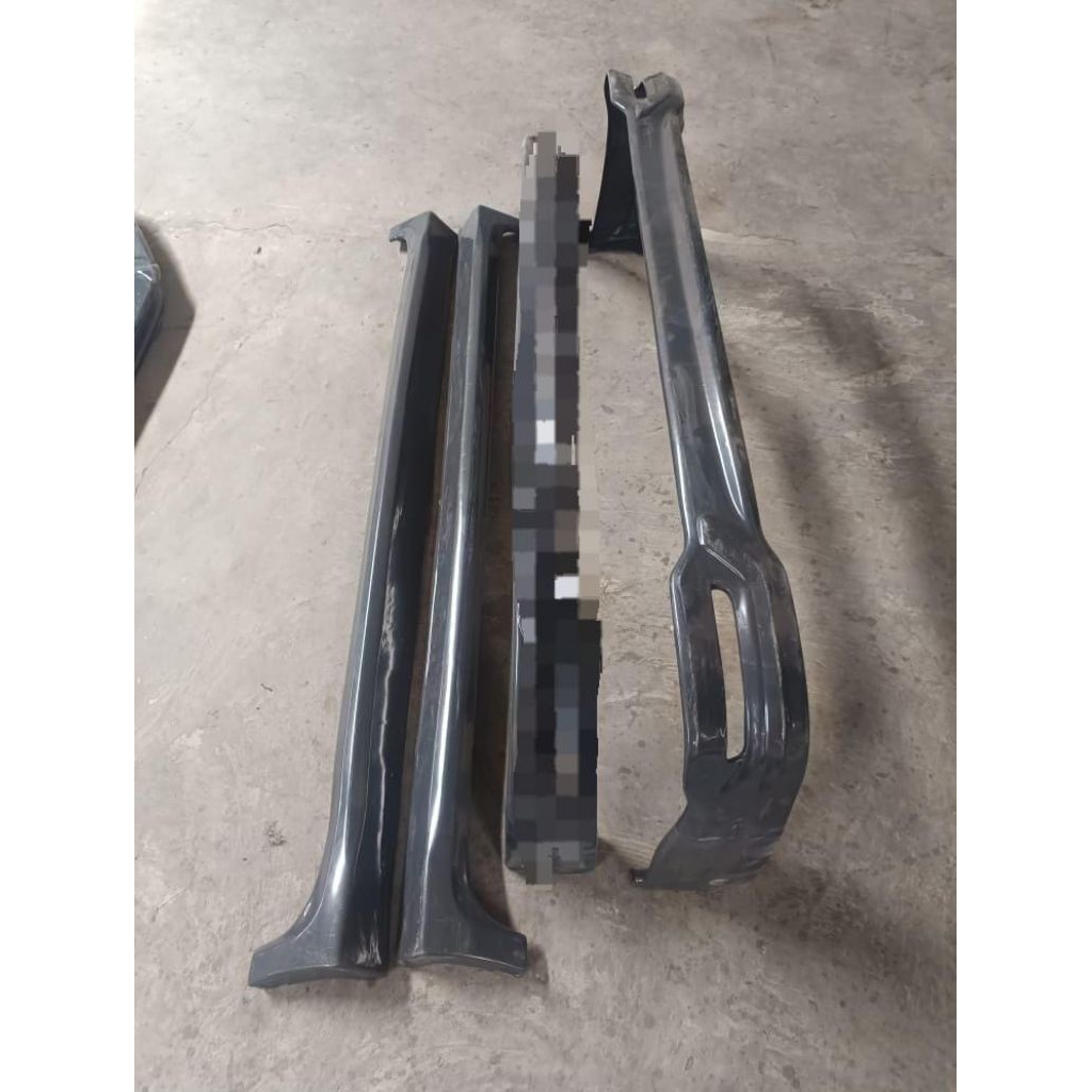 Bodykit belakang dan side skirt venturer 2021