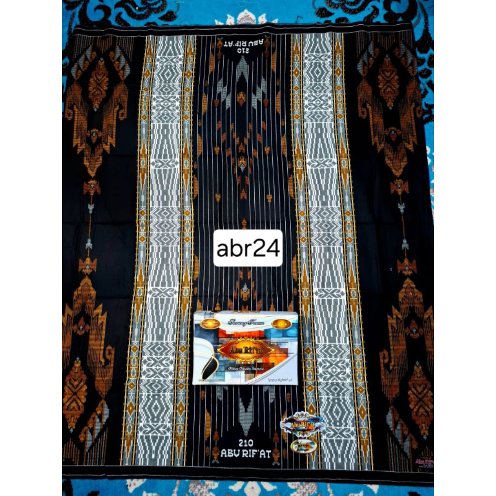 Sarung Abu Rif'at Motif BHS SGE