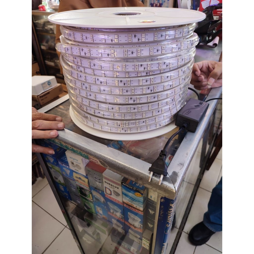 LAMPU SELANG RGB 120 LED 100 METER