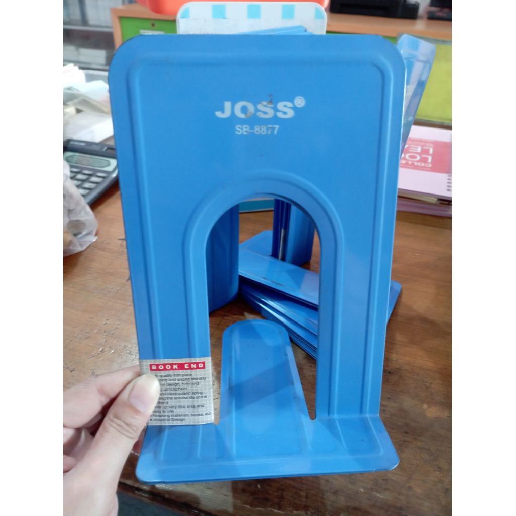 Sandaran Buku, Penyangga Buku Besi