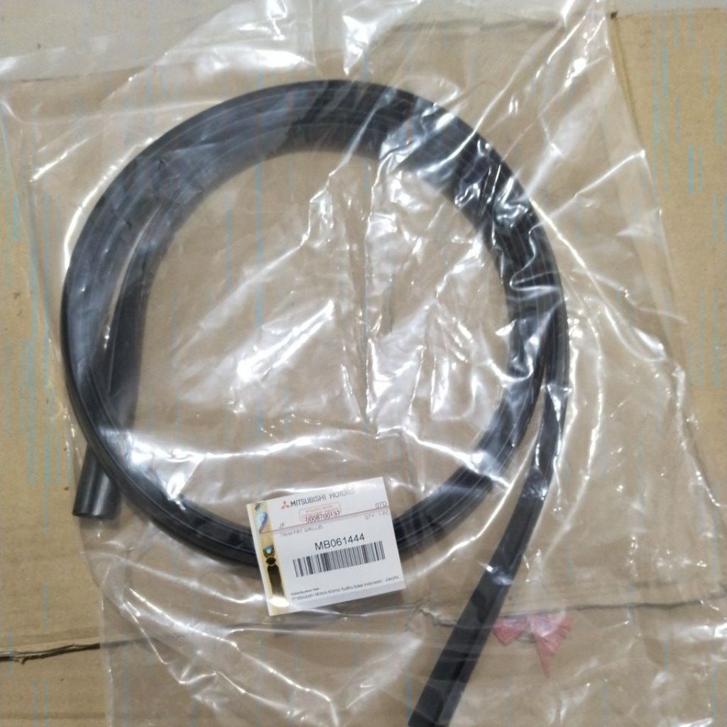 karet Rambang Grill gril Colt T120 lama 1975 76 77 78 79 80 Original