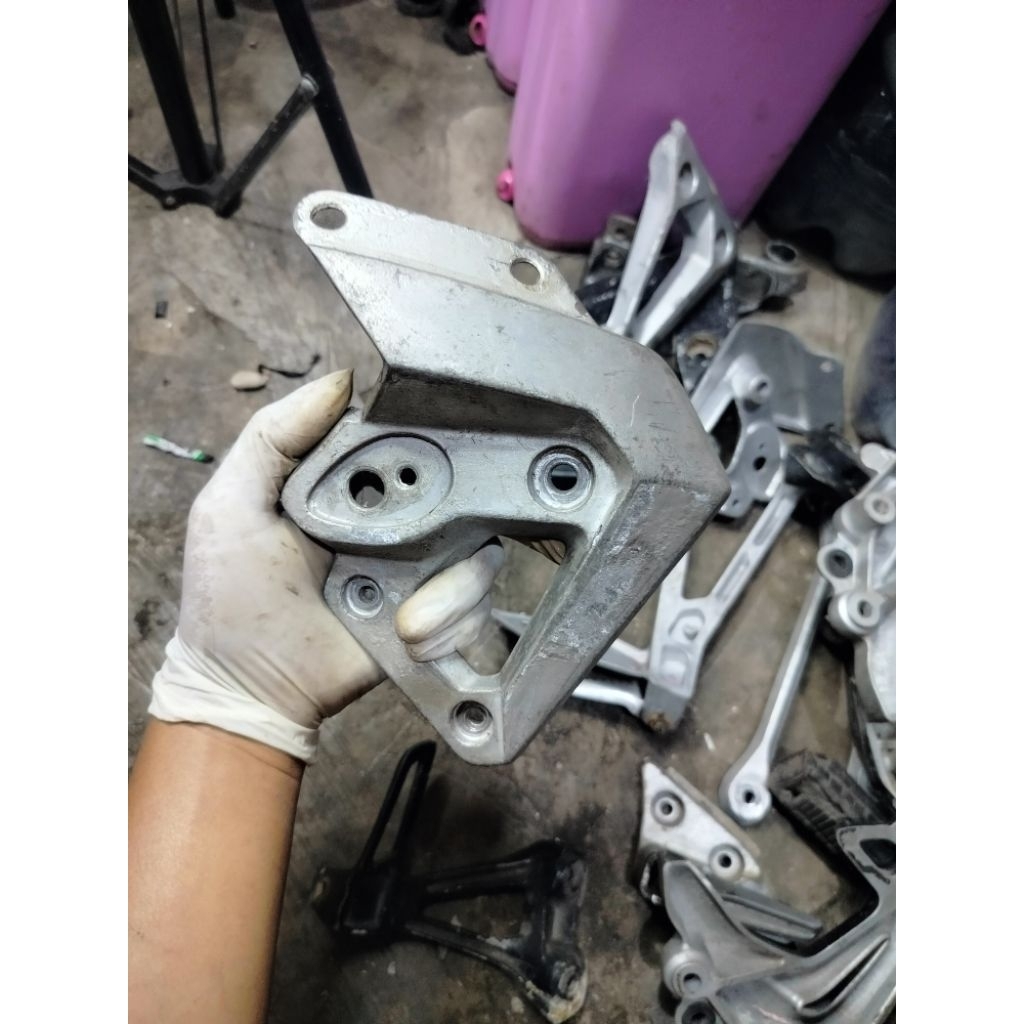 kupingan pangkon breket lampu ori origin tiger tirev barong kanan