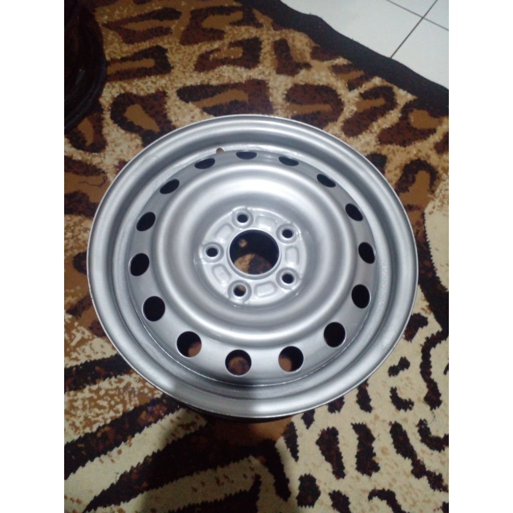 velg kaleng r15 pcd 5x114 luxio grandmax innova