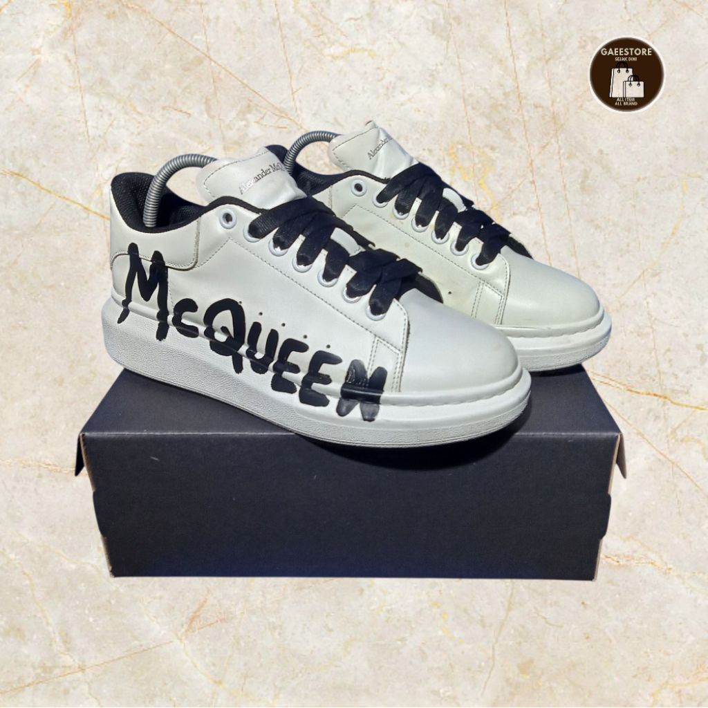 ALEXANDER MCQUEEN SNEAKERS Sepatu Pria Wanita Sneakers