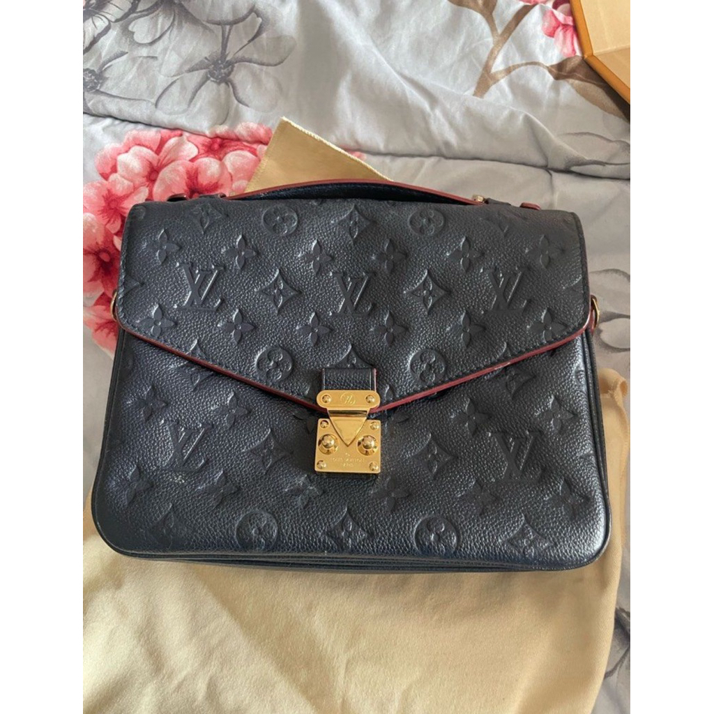 Louis Vuitton Pochette Metis Marine Rough Empreinte