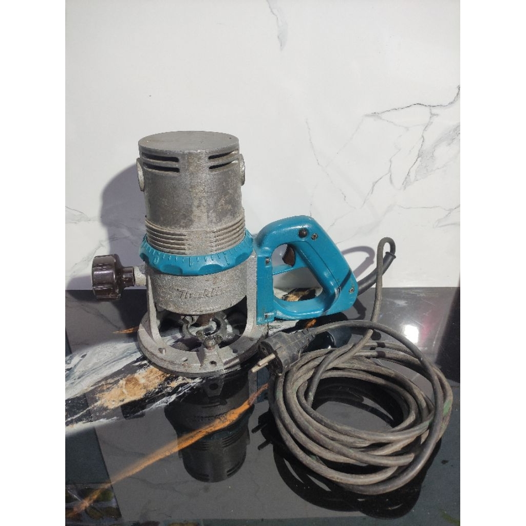 Mesin Router Makita 12mm 3600H 3600H