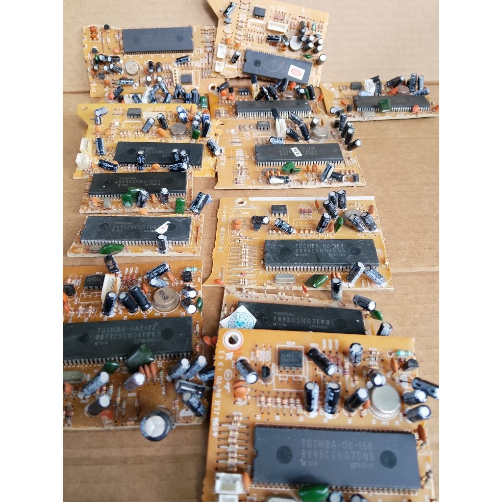 IC TOSHIBA TV CINA CABUTAN NEMPEL PCB