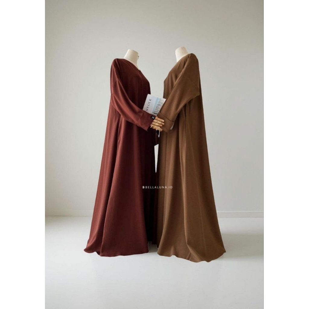ZAINA ABAYA BELLALUNA