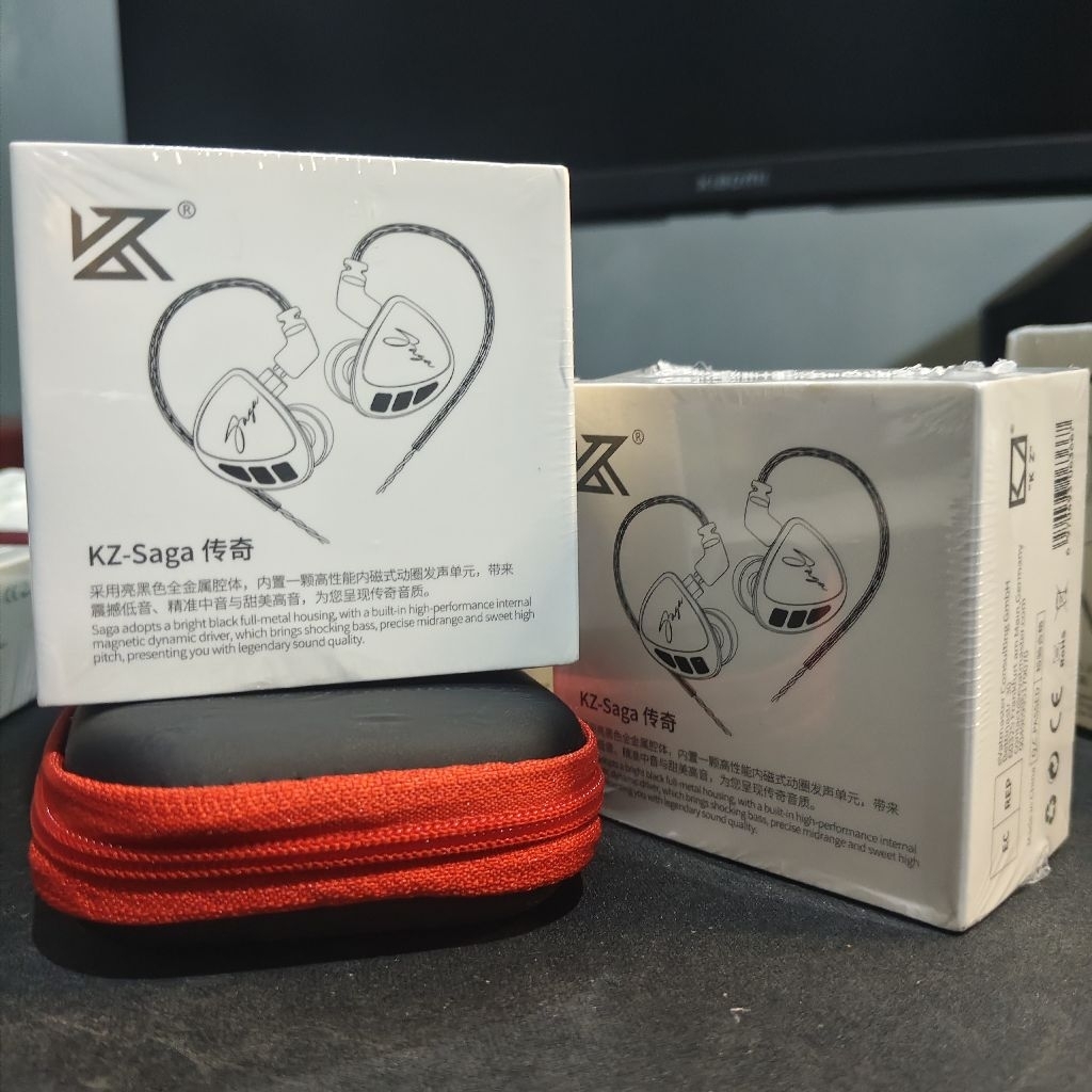 KZ Saga balanced with MIC free case