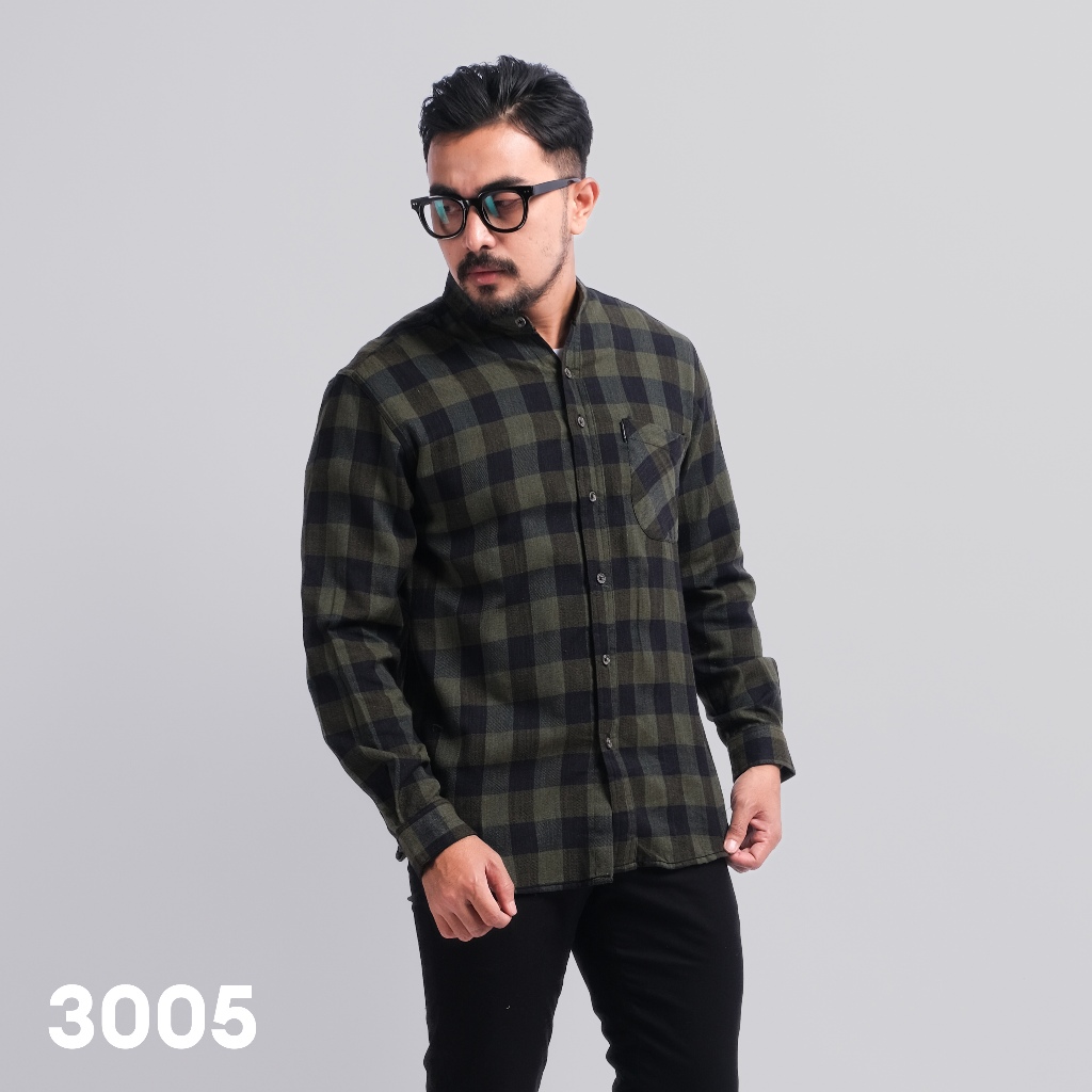 PAKAJI Kemeja Flanel Pria Kerah Sanghai Koko Lengan Panjang Premium Hitam Kotak-Kotak Hijau Army 300