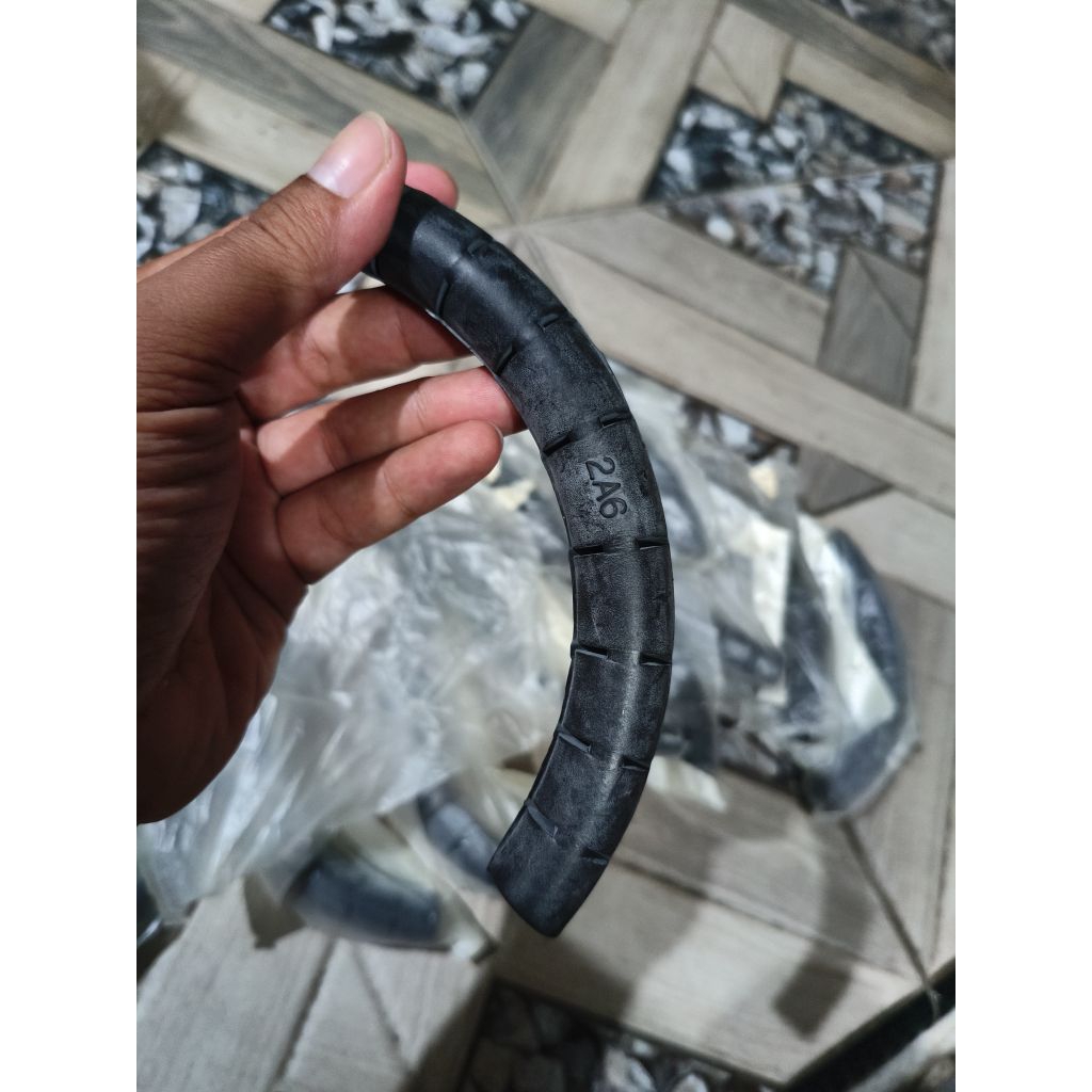 Karet Peredam Cylinder Head Kop Yamaha DT125 YZ125 Original NOS Japan 2A6-11161-00