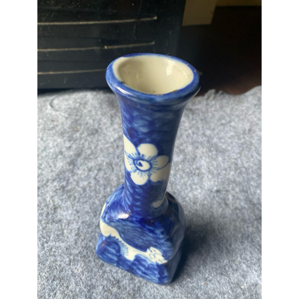 Vas Keramik Motif Bunga