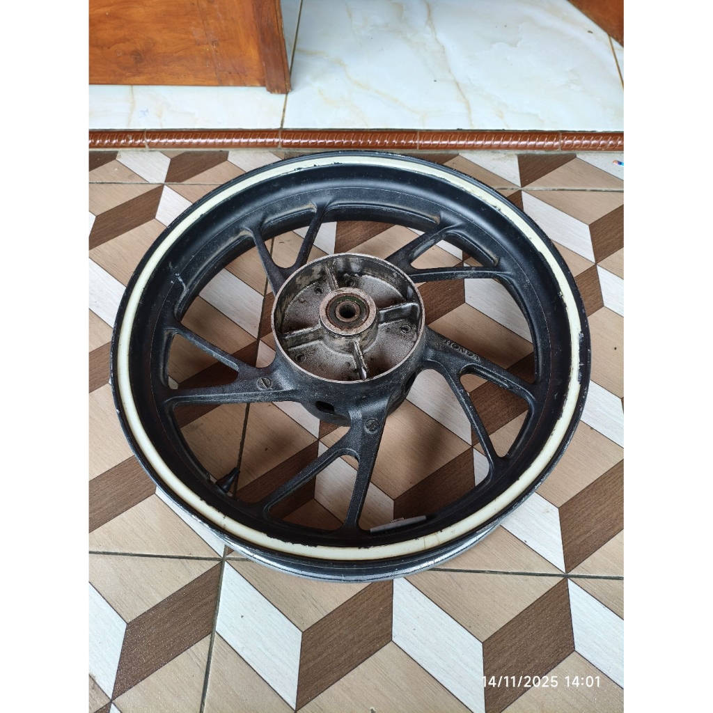 velg velk belakang cbr 150 cb 150 r led original ori asli second