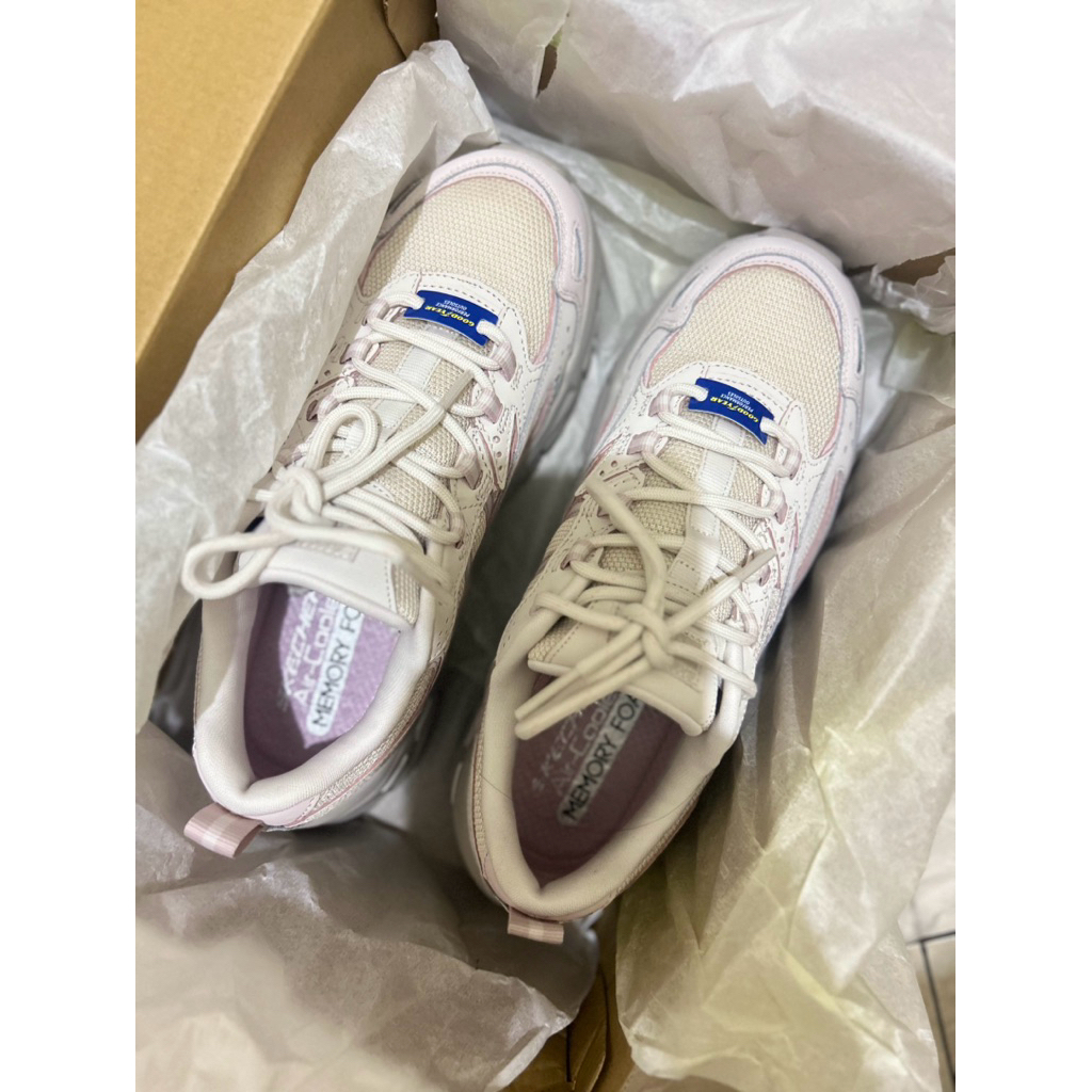 NEW SKECHERS D’lites hiker women’s training shoes Pink