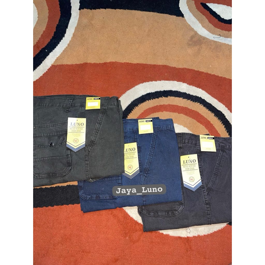 Celana cargo pria bawah lutut