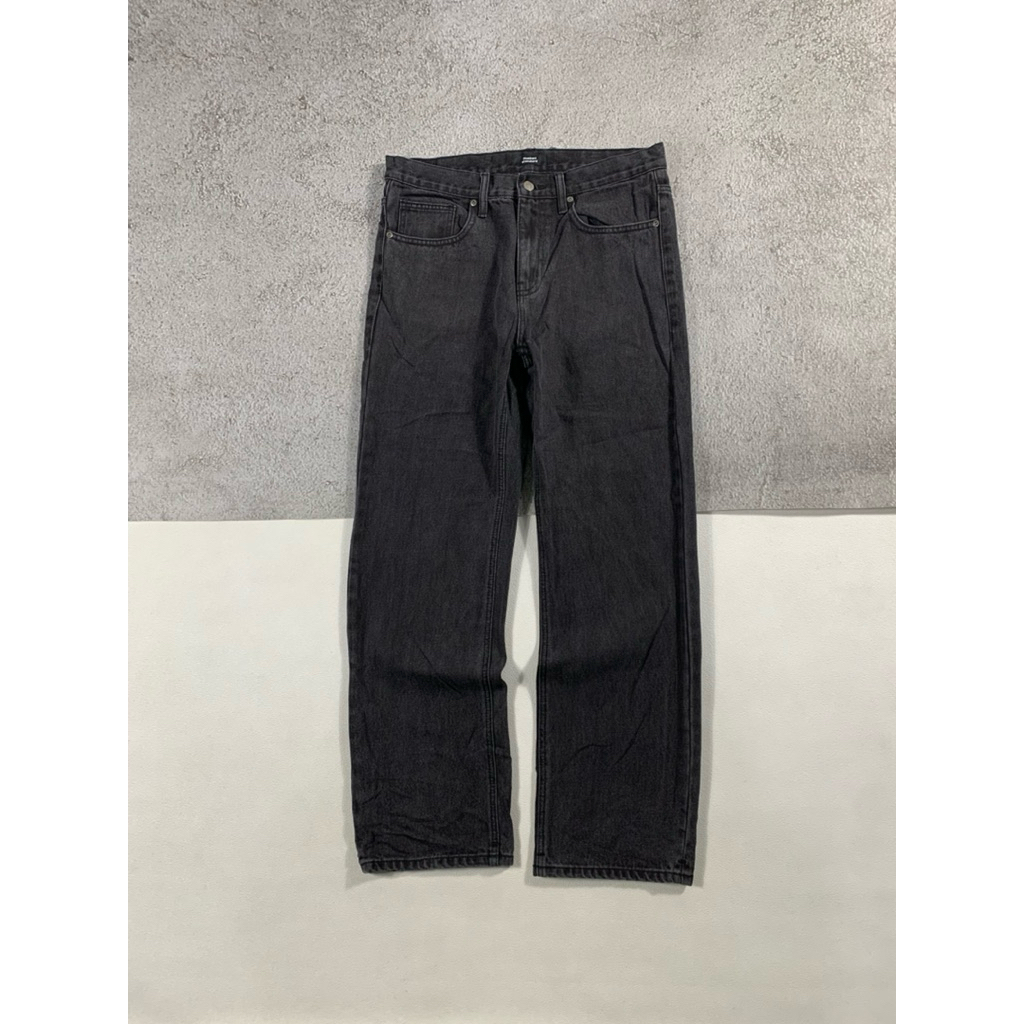 Musinsa standard Baggy jeans  Size 32 Lebar pinggang 86cm Panjang 105cm Lebar paha 58cm Openleg 21,5