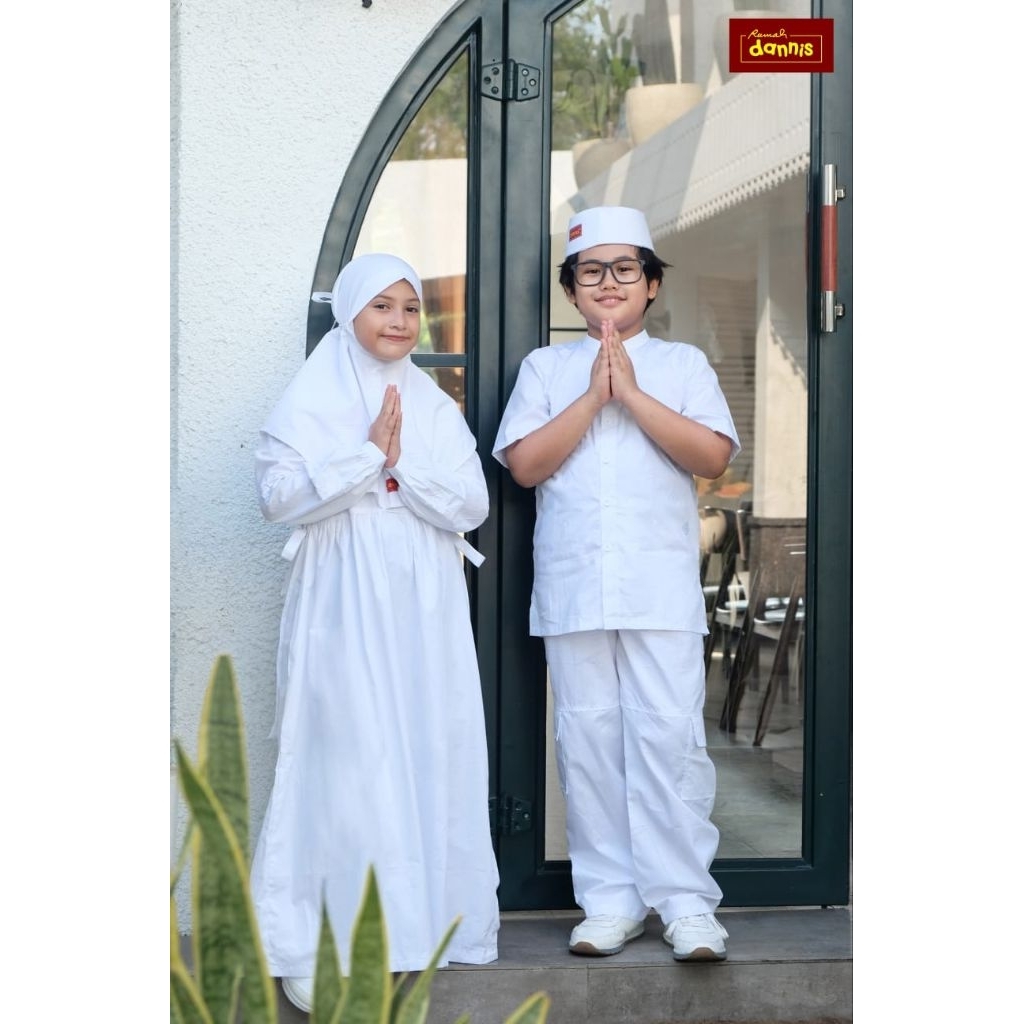 Dannis Ikhrom Baju Muslim Warna Putih Anak Laki-laki dan Perempuan
