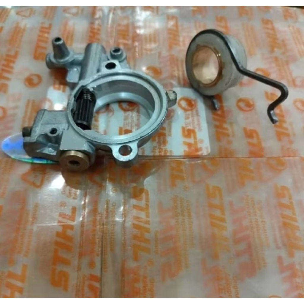 POMPA OLI 1 SET WORM GEAR CHAINSAW MS-382 STIHL