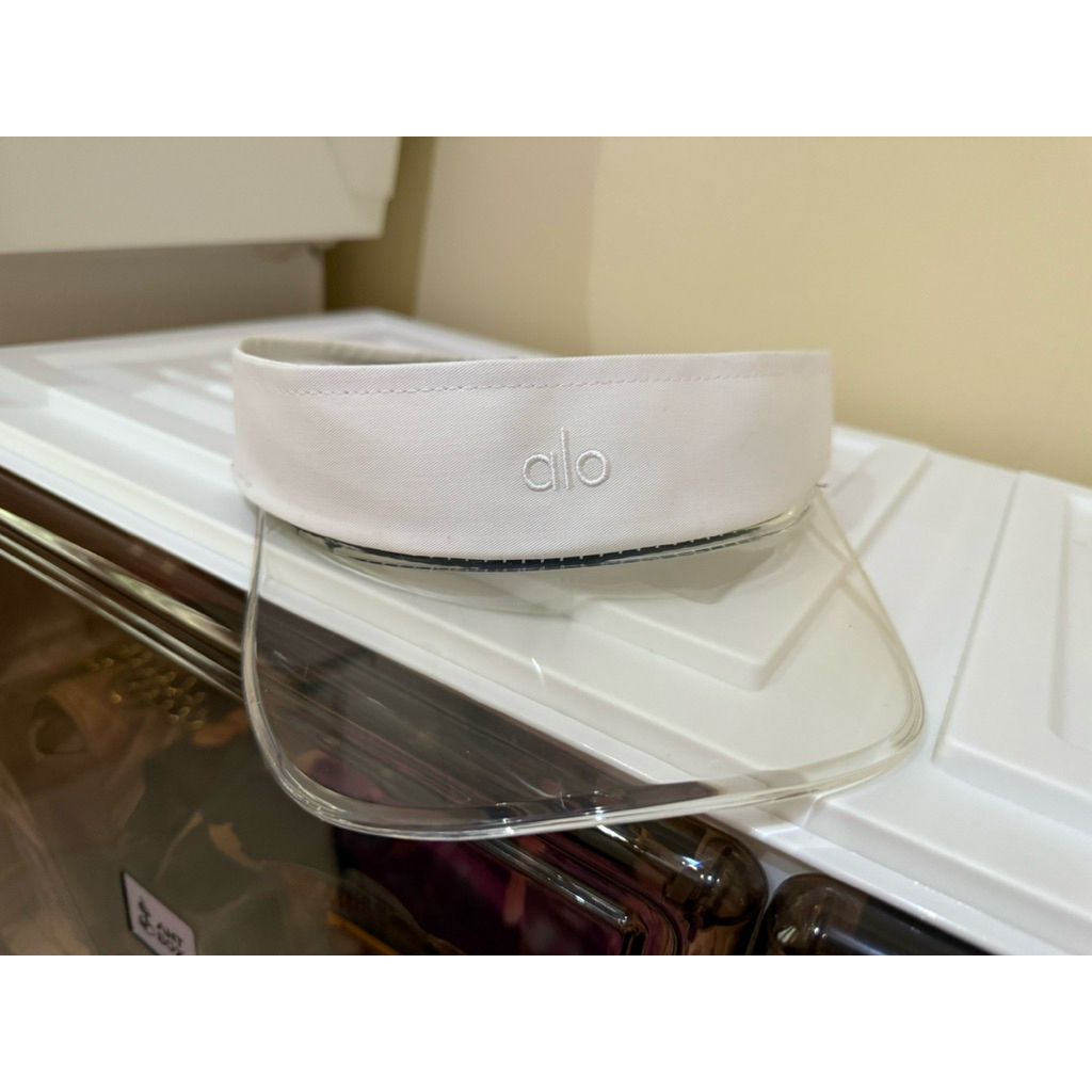 Topi Olahraga yoga Alo white Visor