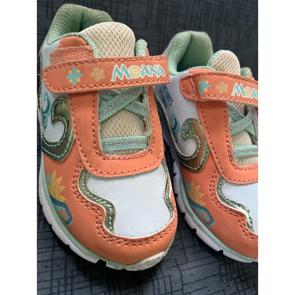 preloved sepatu anak Payless