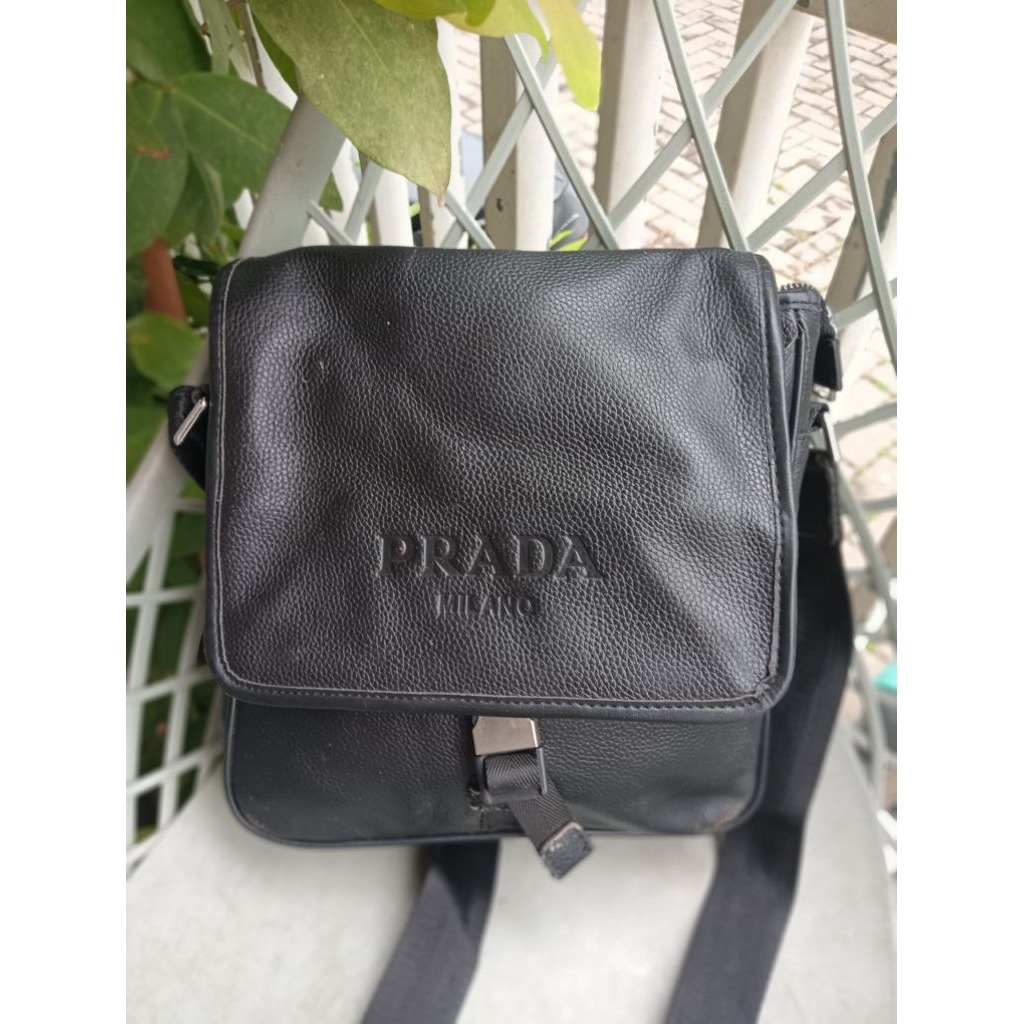 Tas Prada