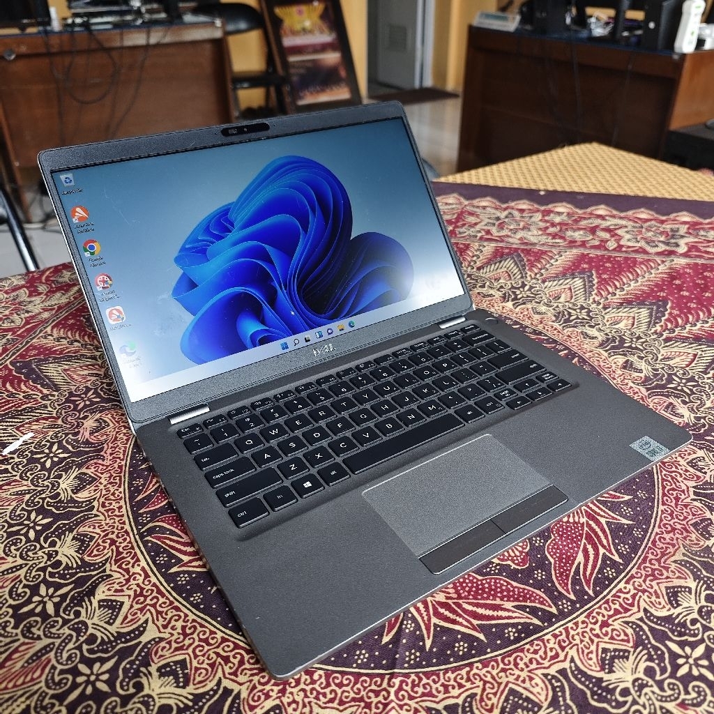 Dell Latitude 5310, Core i7, 1TB SSD, Intel UHD, 16GB, FHD, Backlit Keyboard