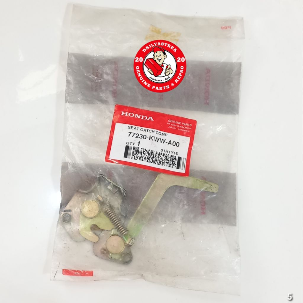 ENGSEL LAWAN STUT KUNCI JOK BELAKANG HONDA REVO 110 ABSOLUTE ORIGINAL ORI 77230-KWW-A00